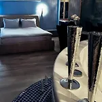 Apartment Sky Dream Jacuzzi Sauna 33 Floor