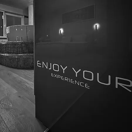 Lägenhet Sky Dream Jacuzzi Sauna 33 Floor