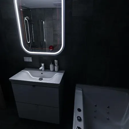 Sky Dream Jacuzzi Sauna 33 Floor شقة كلابيدا