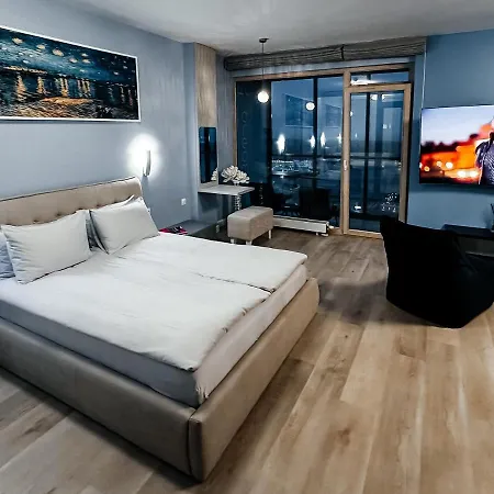 Sky Dream Jacuzzi Sauna 33 Floor * 클라이페다