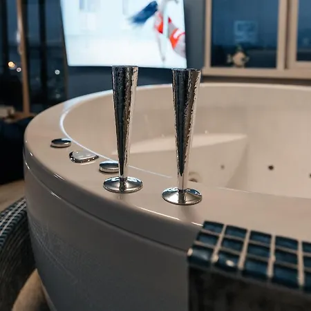 아파트 Sky Dream Jacuzzi Sauna 33 Floor *