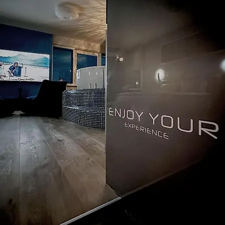 Sky Dream Jacuzzi Sauna 33 Floor شقة