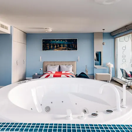 Sky Dream Jacuzzi Sauna 33 Floor *