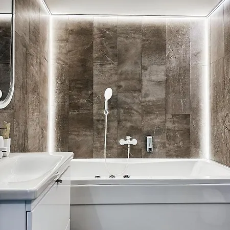 Sky Dream Jacuzzi Sauna 33 Floor شقة *