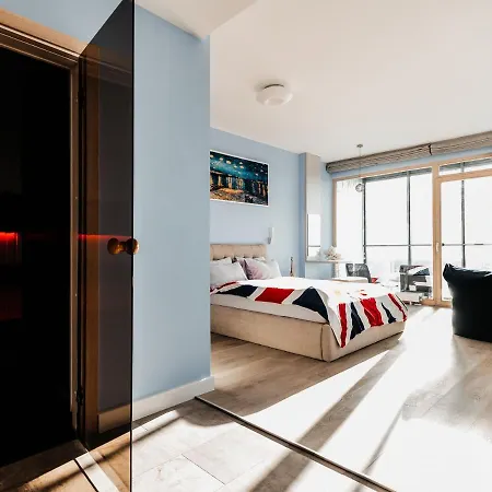 Sky Dream Jacuzzi 33 Floor *