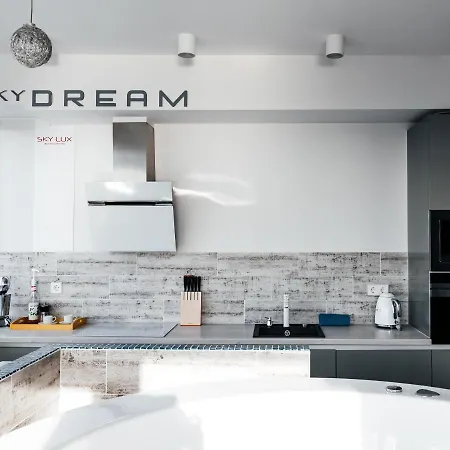 Lägenhet Sky Dream Jacuzzi Sauna 33 Floor *