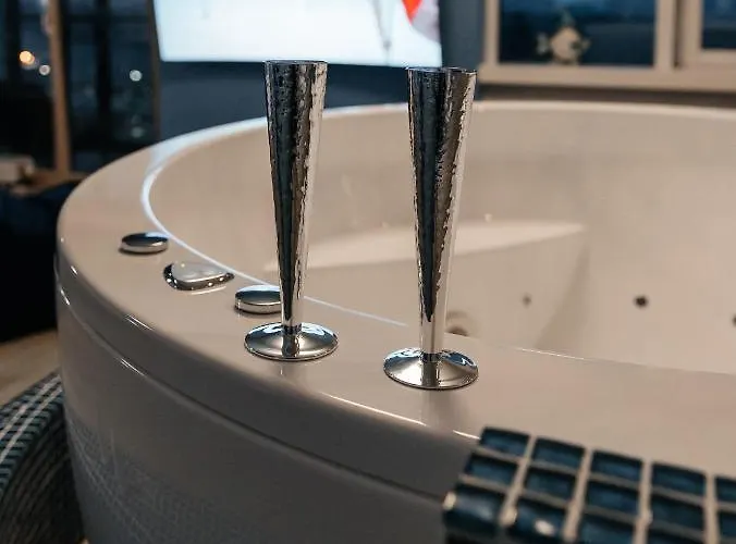 Appartamento Sky Dream Jacuzzi Sauna 33 Floor *