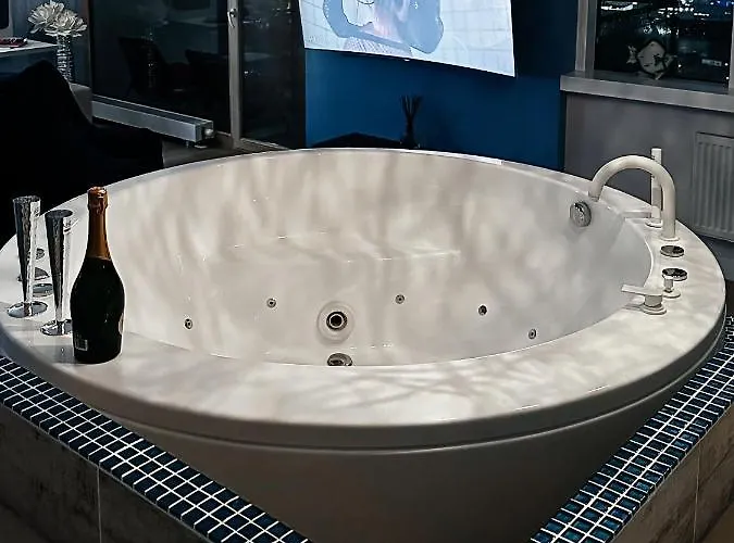 Appartamento Sky Dream Jacuzzi Sauna 33 Floor *