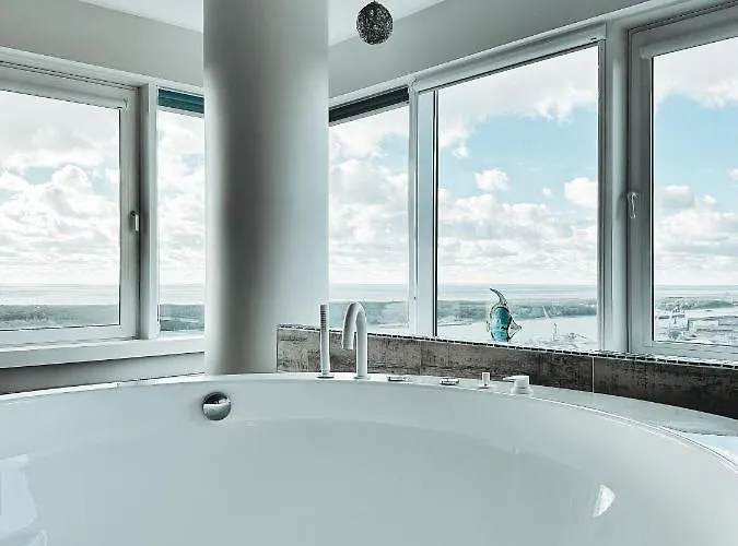 Sky Dream Jacuzzi Sauna 33 Floor Klaipėda